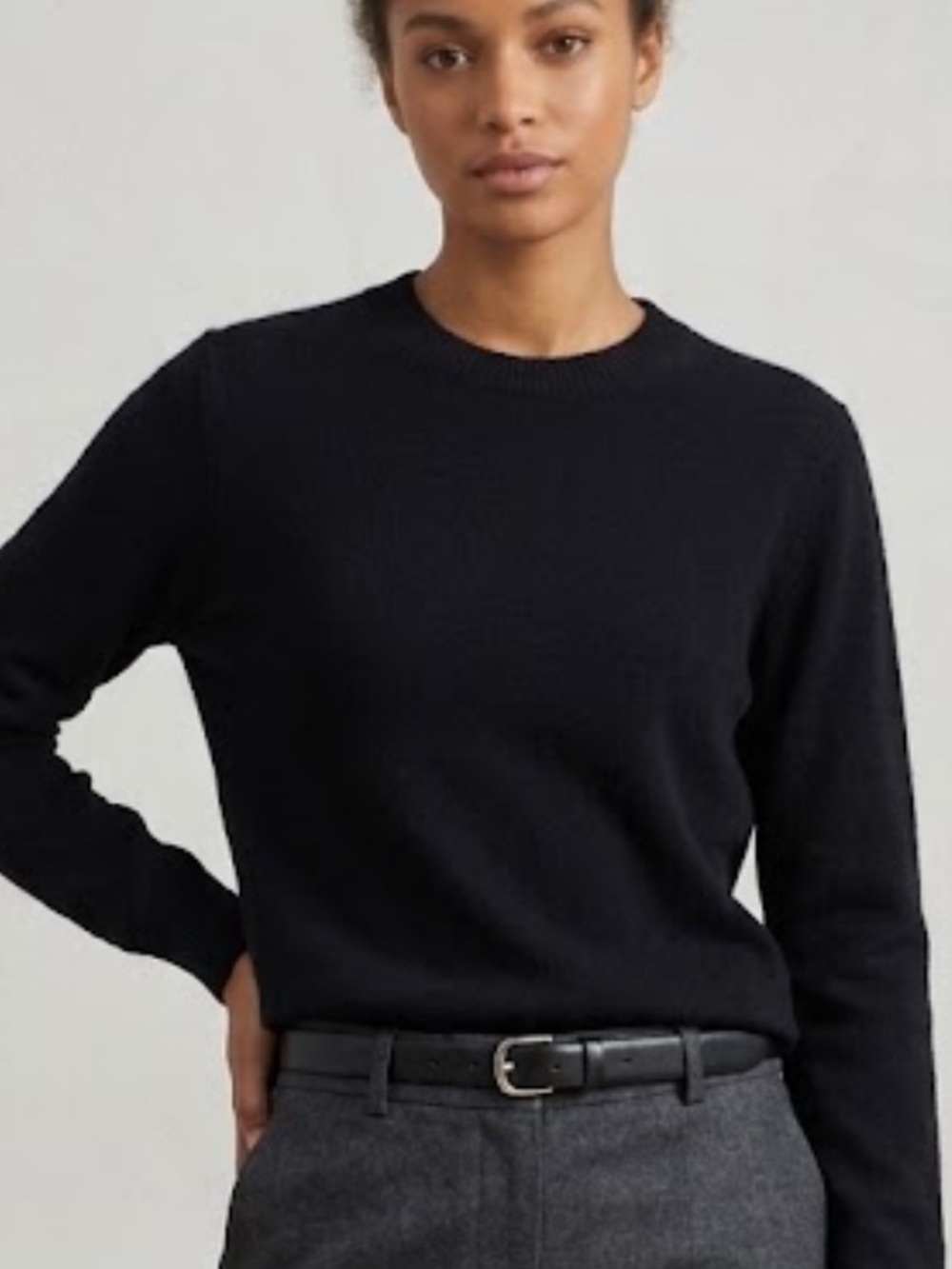 🍕🪻Pringle of Scotland 100% Cashmere Sweater Black Crewneck Ribbed Cuffs Heritage